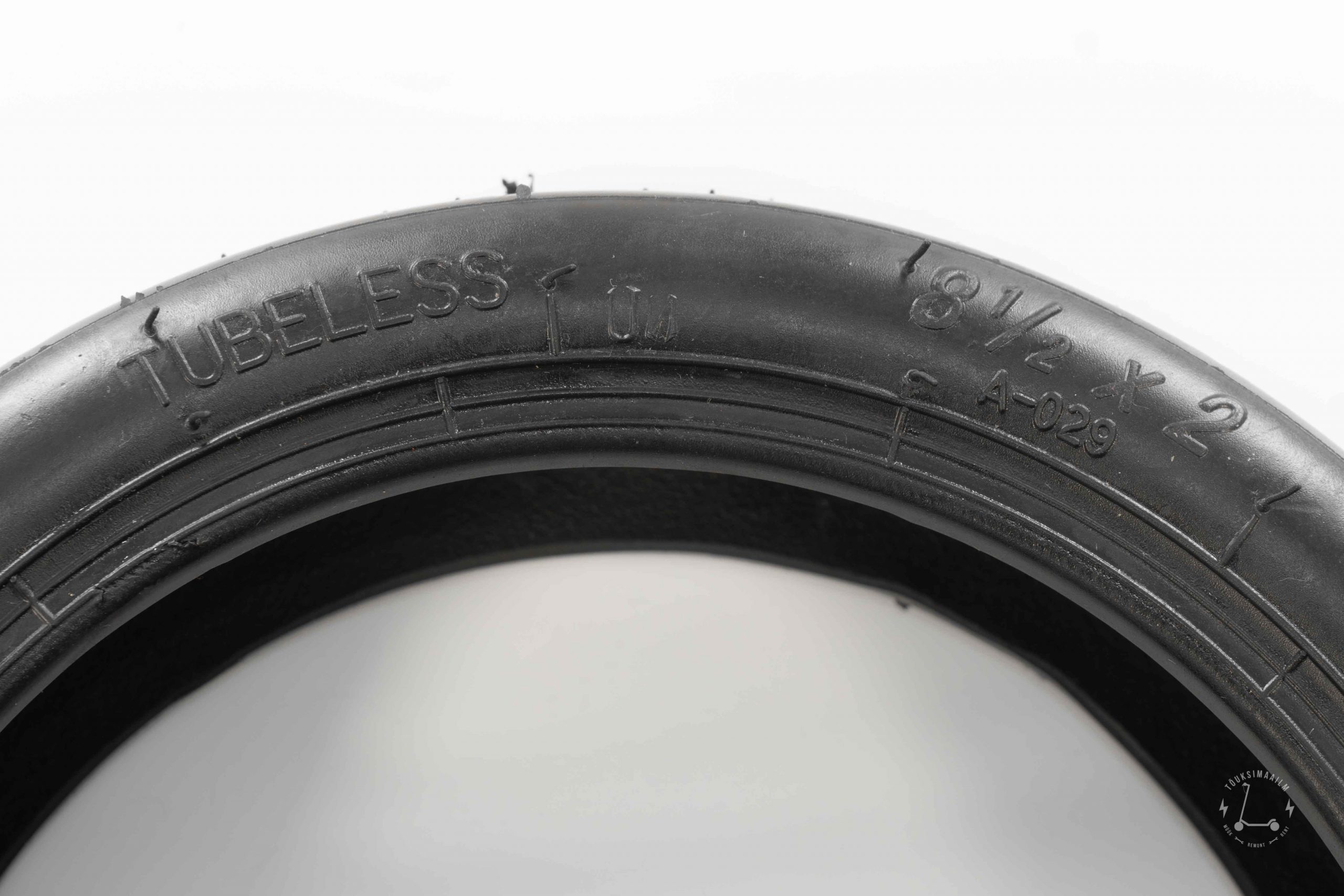 Tubeless elektritõukeratta rehv 8.5x2 8 1/2x2 (EOL)